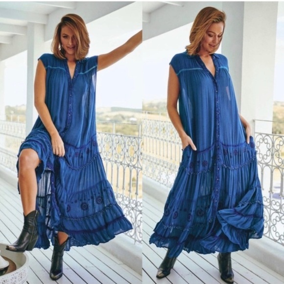 Free People Dresses & Skirts - Free People Blue Maxi Dress